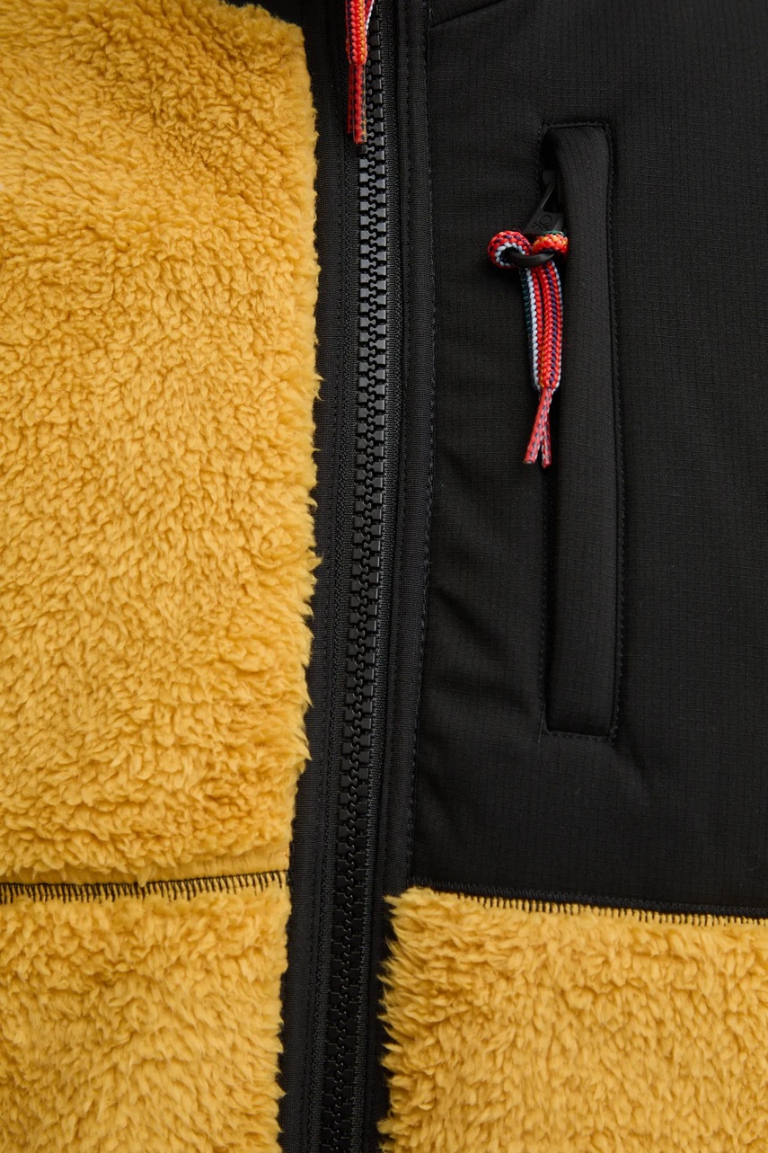 Αμάνικο μπουφάν United Colors of Benetton φωτογραφία