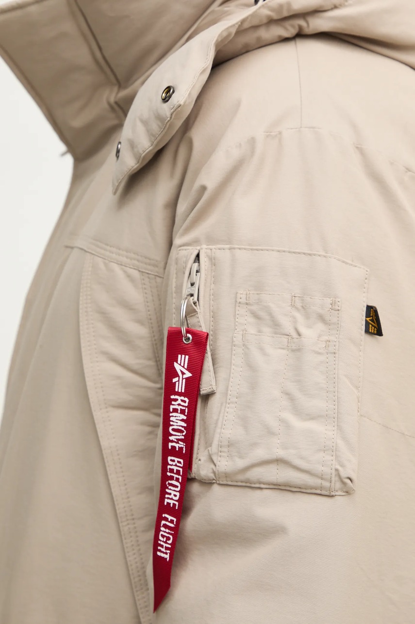 Куртка Alpha Industries чоловіча колір бежевий зимова 148124 