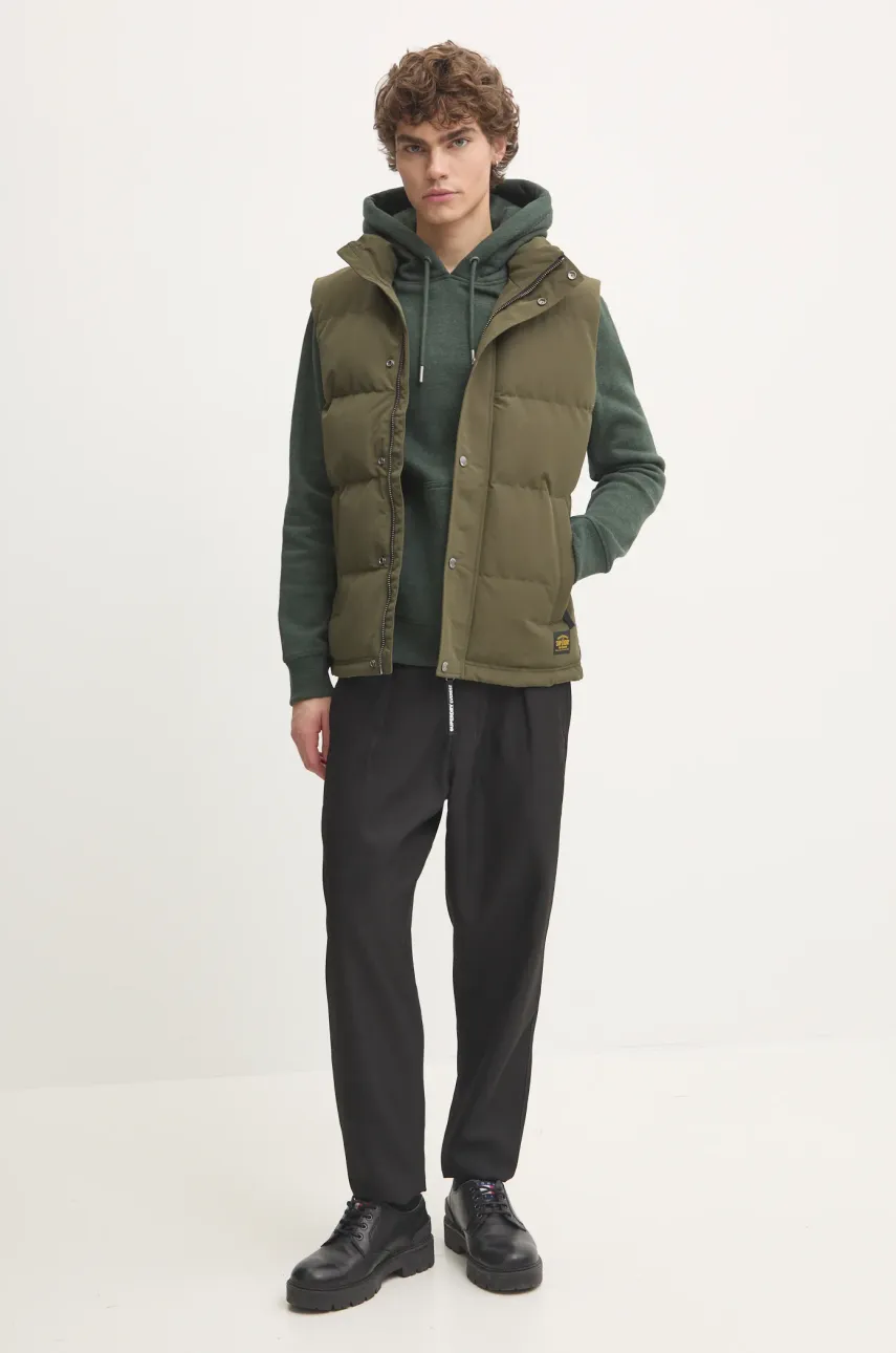 Безрукавка Superdry мужская цвет зелёный зимняя M5012151A-1KM Безрукавка Superdry мужская цвет зелёный зимняя M5012151A-1KM