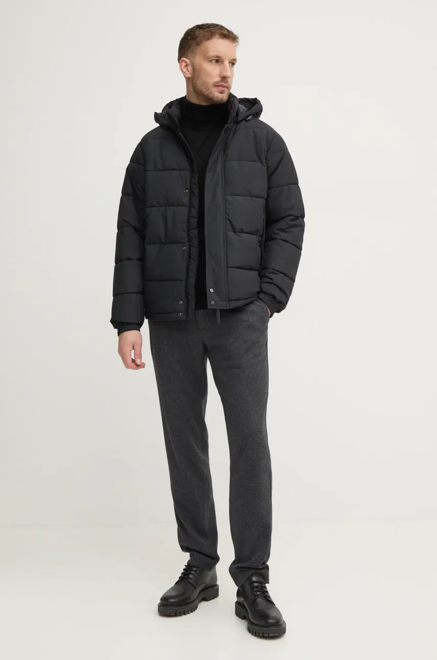 Куртка Sisley мужская цвет чёрный зимняя 2WYCSN03M Куртка Sisley мужская цвет чёрный зимняя 2WYCSN03M