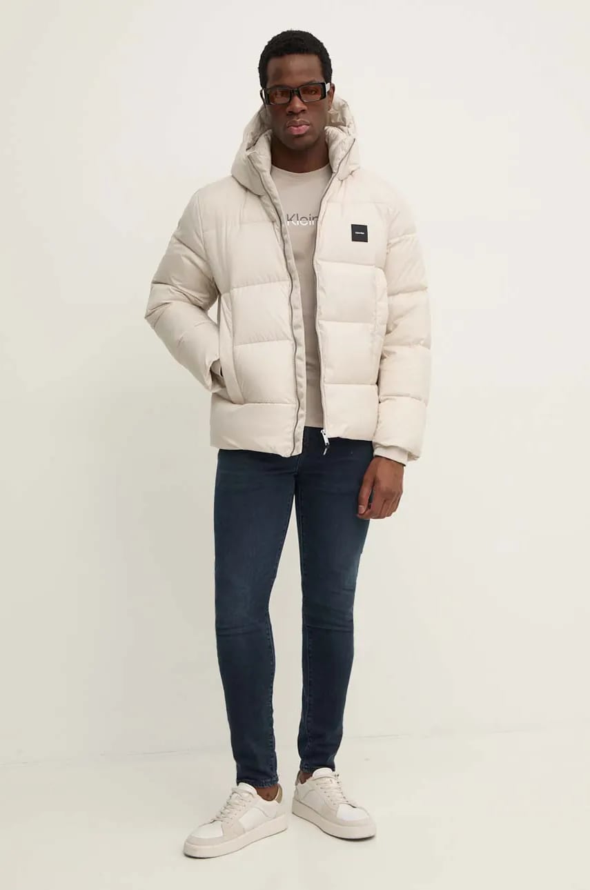 Куртка Calvin Klein мужская цвет бежевый зимняя K10K113476 Куртка Calvin Klein мужская цвет бежевый зимняя K10K113476