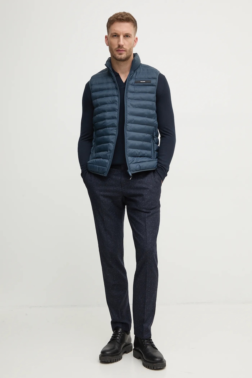 Безрукавка Calvin Klein мужская цвет чёрный переходная K10K113470 Безрукавка Calvin Klein мужская цвет чёрный переходная K10K113470
