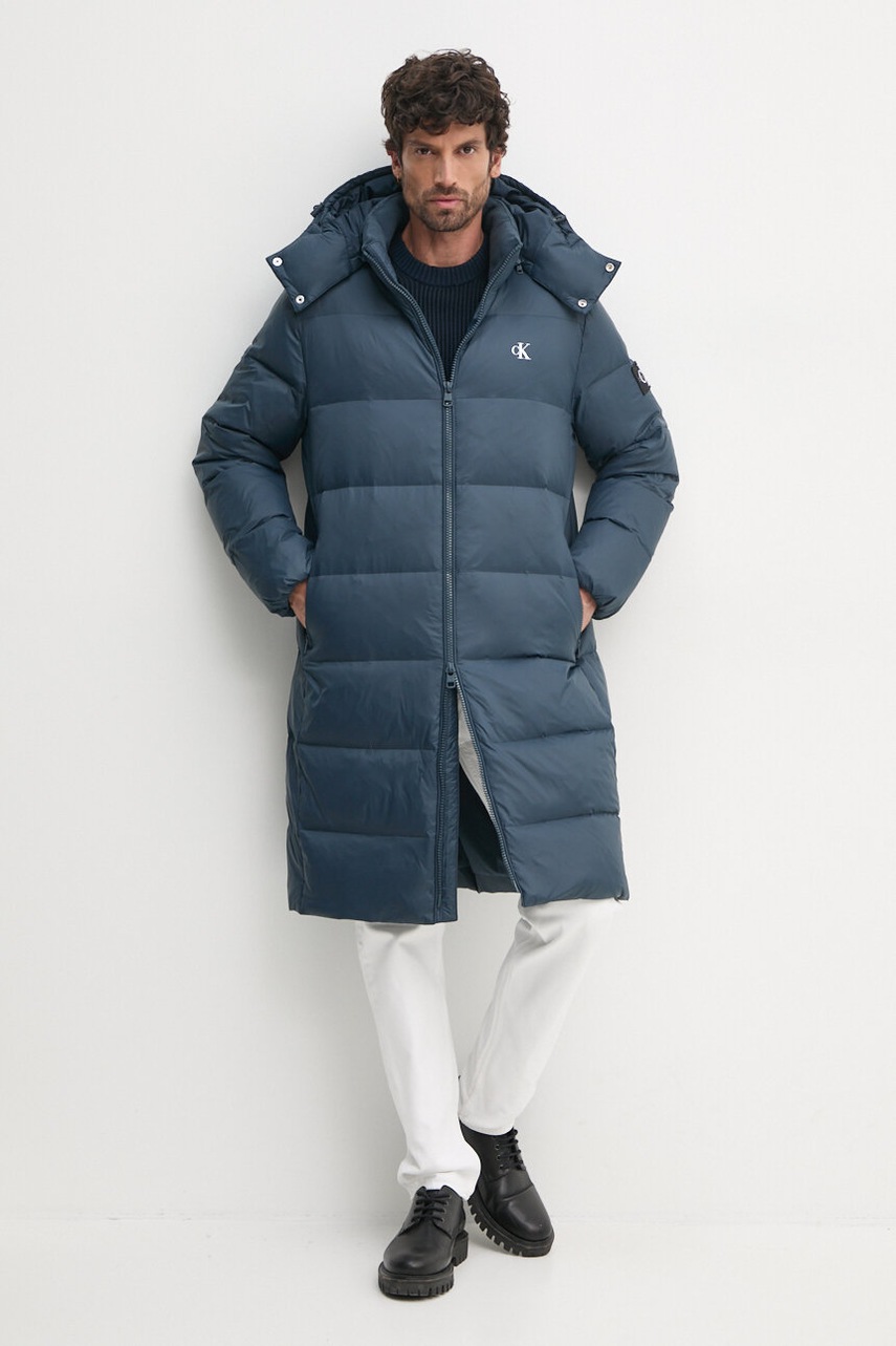 

Пухено яке Calvin Klein Jeans в тъмносиньо зимен модел J30J326102, Тъмносин