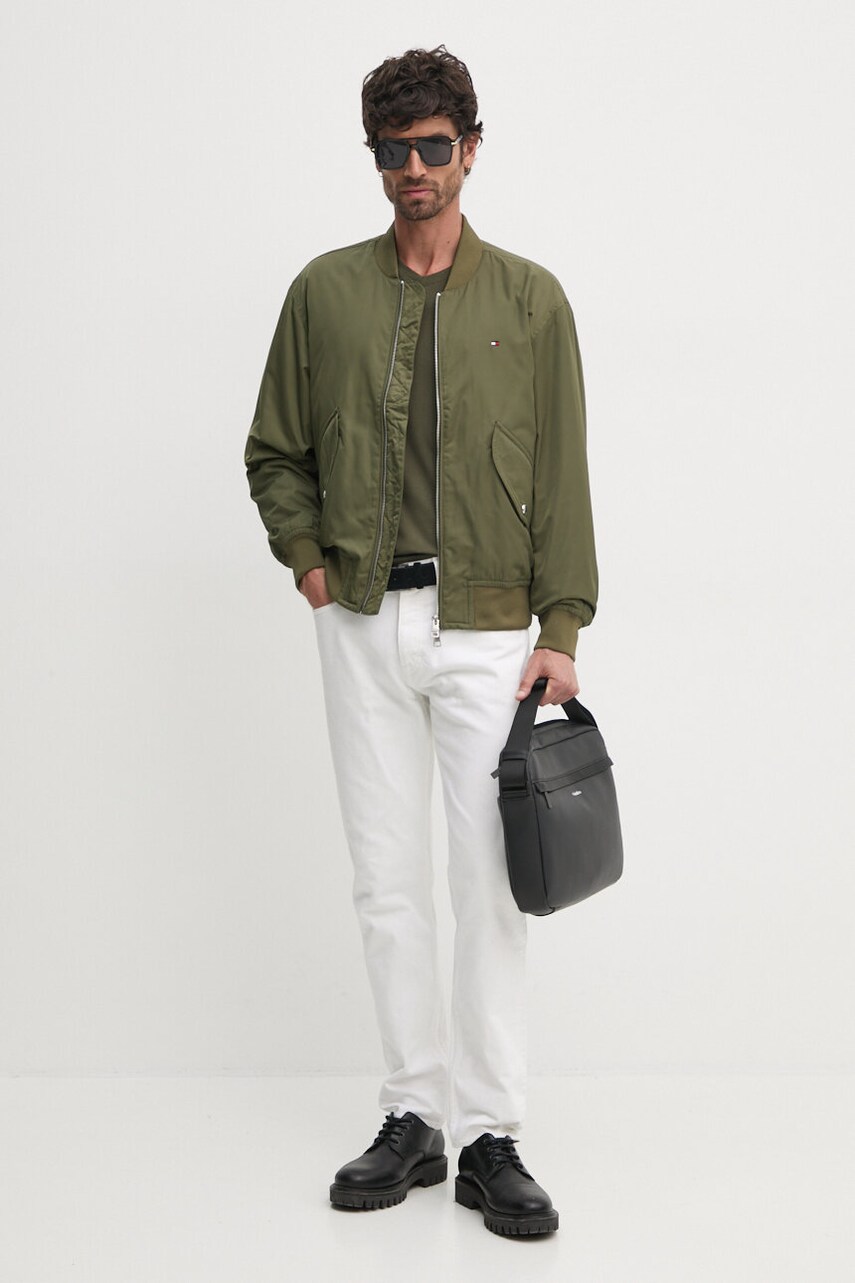 Levně Bomber bunda Tommy Hilfiger zelená barva, přechodná, MW0MW36592
