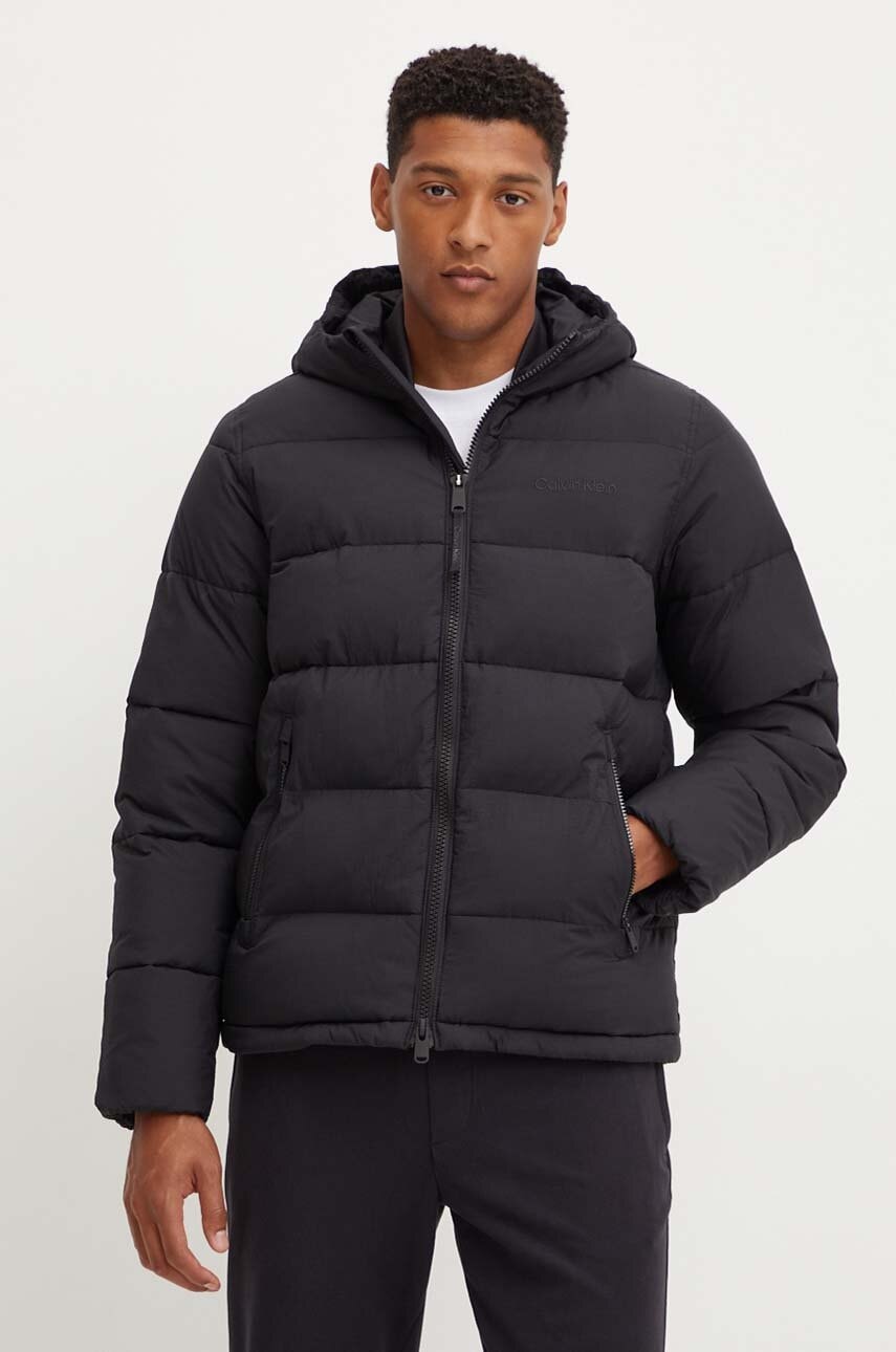 

Яке Calvin Klein Performance в черно зимен модел 00GMF4O514, Черен