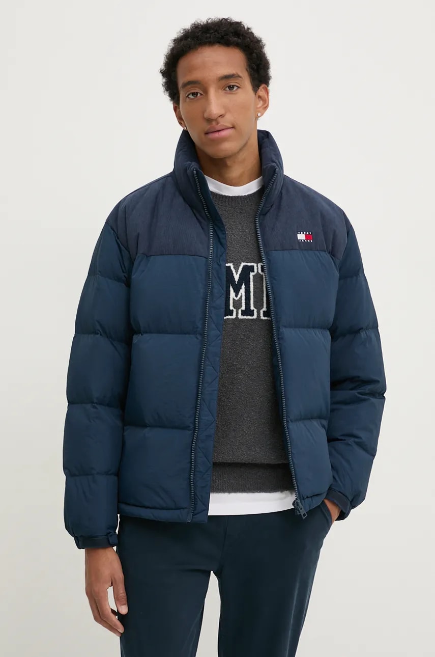 Tommy Jeans geaca de puf barbati, culoarea albastru marin, de iarna, DM0DM20004 Tommy Jeans geaca de puf barbati, culoarea albastru marin, de iarna, DM0DM20004