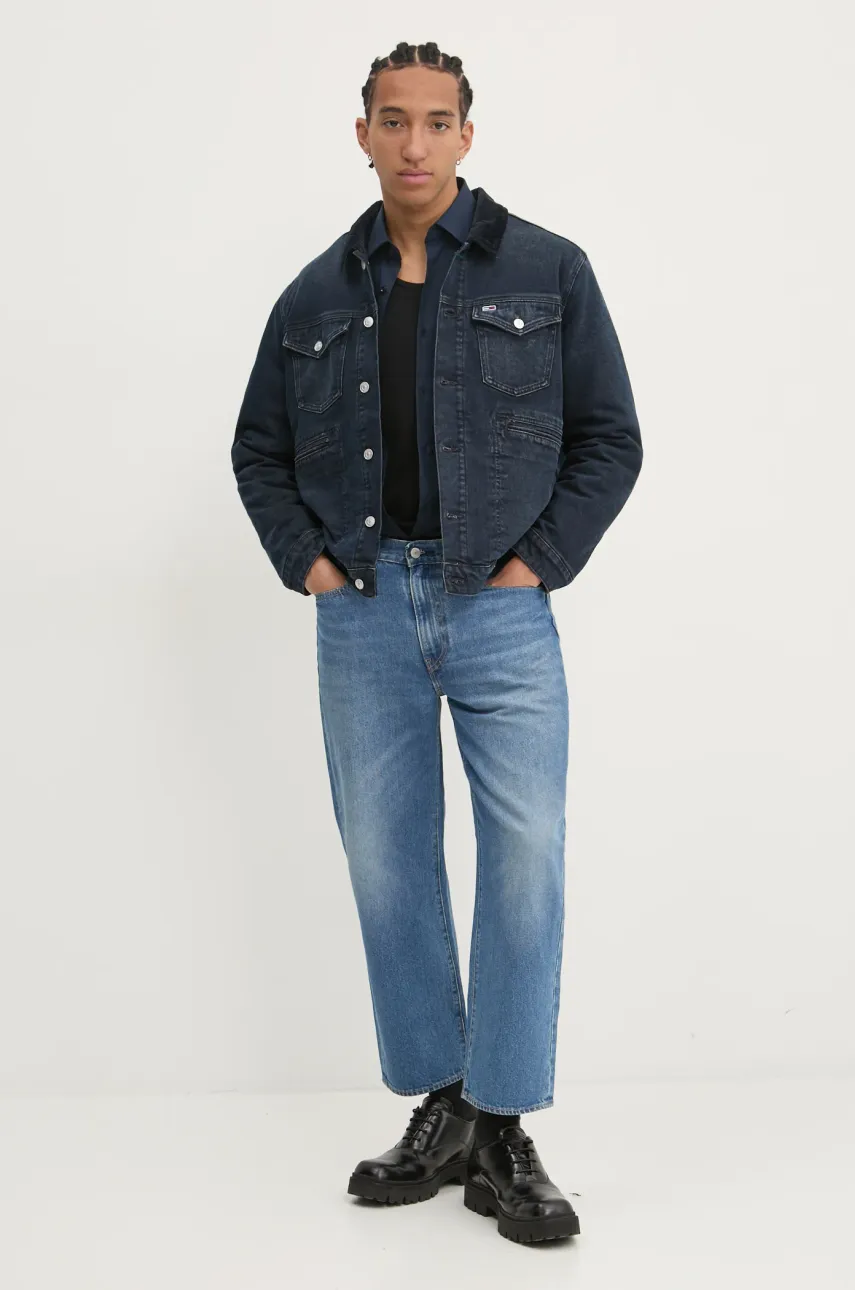Джинсовая куртка Tommy Jeans мужская цвет синий переходная DM0DM20434 Джинсовая куртка Tommy Jeans мужская цвет синий переходная DM0DM20434