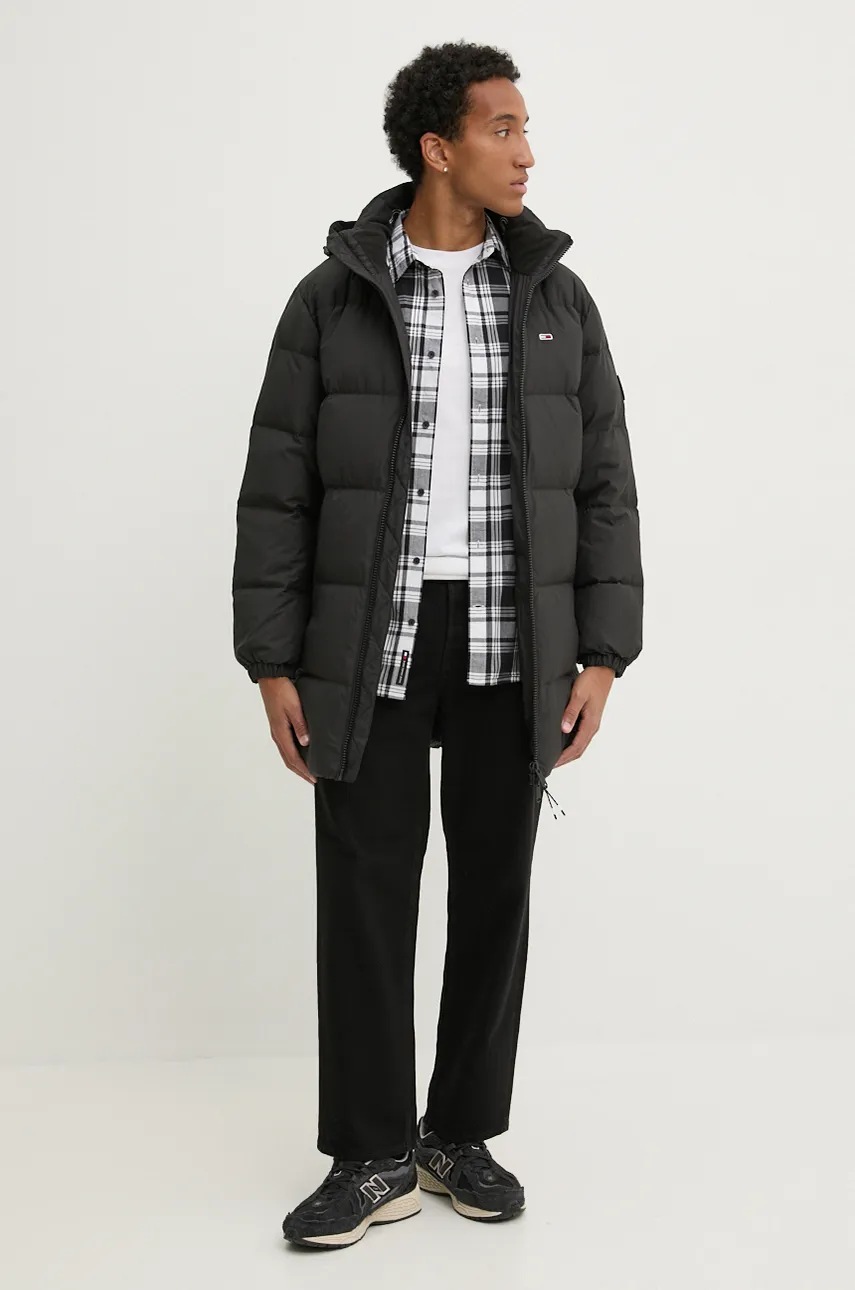 Пуховая куртка Tommy Jeans мужская цвет чёрный зимняя DM0DM20466