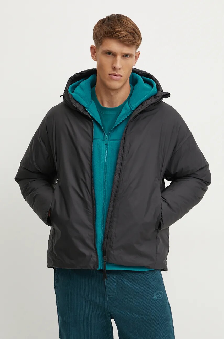 Levně Péřová bunda adidas Traveer pánská, černá barva, zimní, JF3229