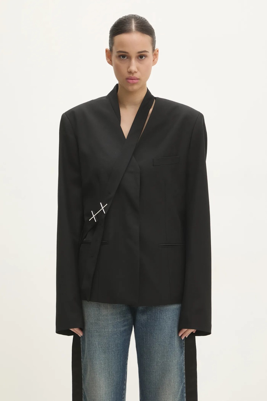 Heliot Emil sacou din lana