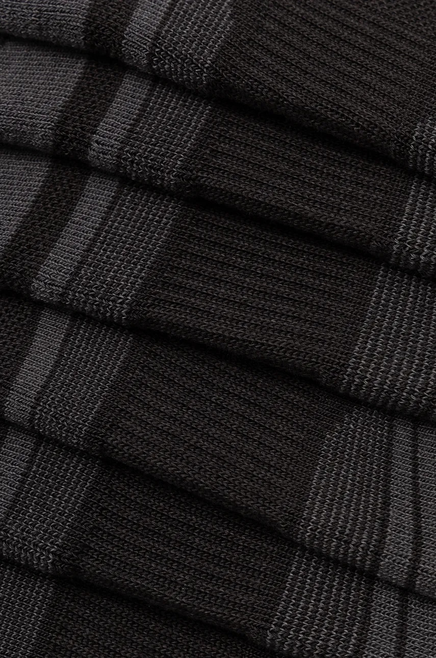 Детские носки Under Armour Y Performance Tech 3pk NS 3 шт цвет чёрный 1379519 Детские носки Under Armour Y Performance Tech 3pk NS 3 шт цвет чёрный 1379519