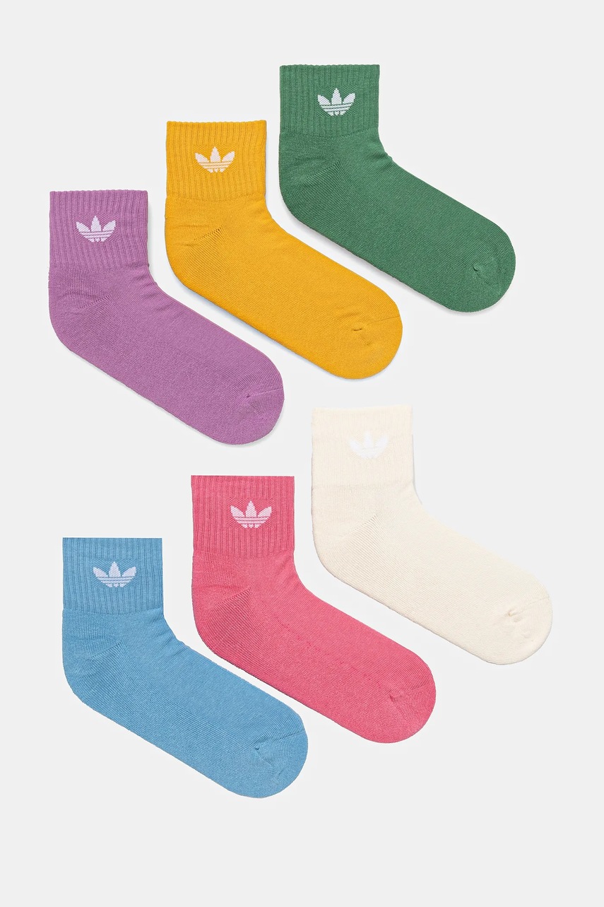 

Чорапи adidas Originals (6 чифта) в бежово IX5279, Бежов