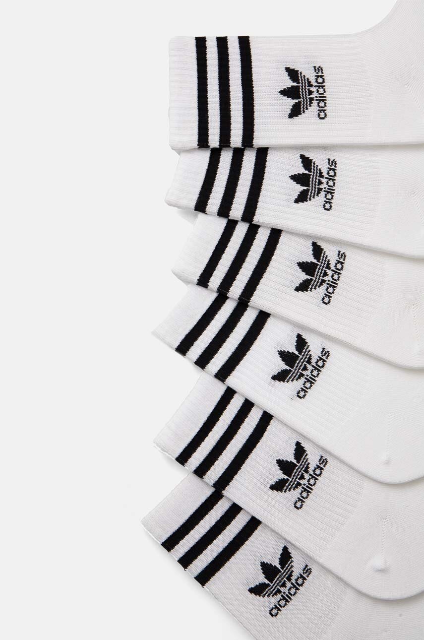 Κάλτσες adidas Originals Adicolor χρώμα: άσπρο, JE1828 φωτογραφία