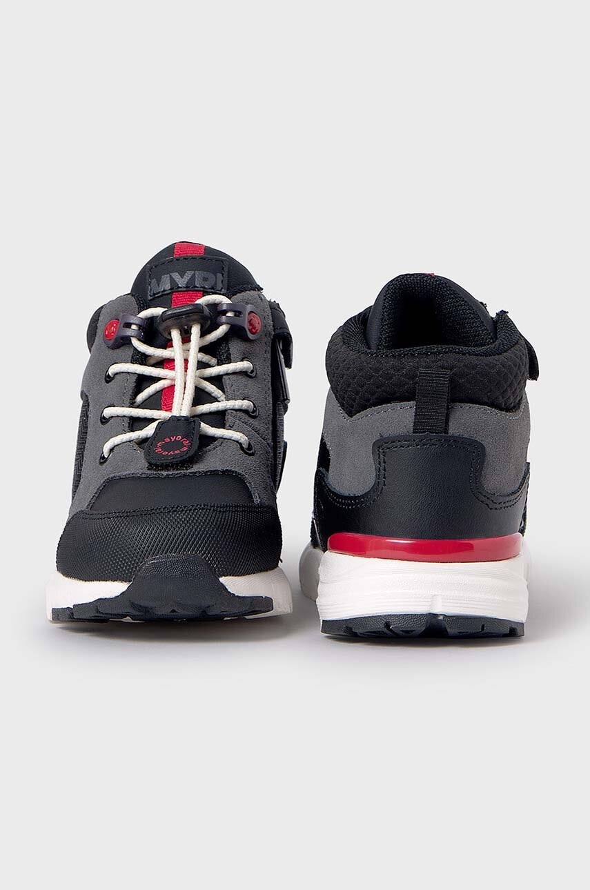 Детские кроссовки Mayoral цвет чёрный 44512 Детские кроссовки Mayoral цвет чёрный 44512