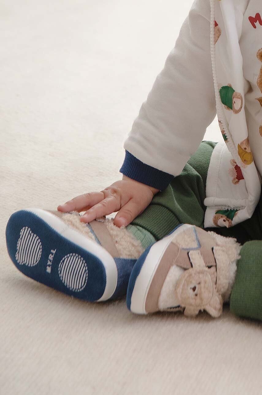 Mayoral Newborn pantofi pentru bebelusi culoarea bej, 9785