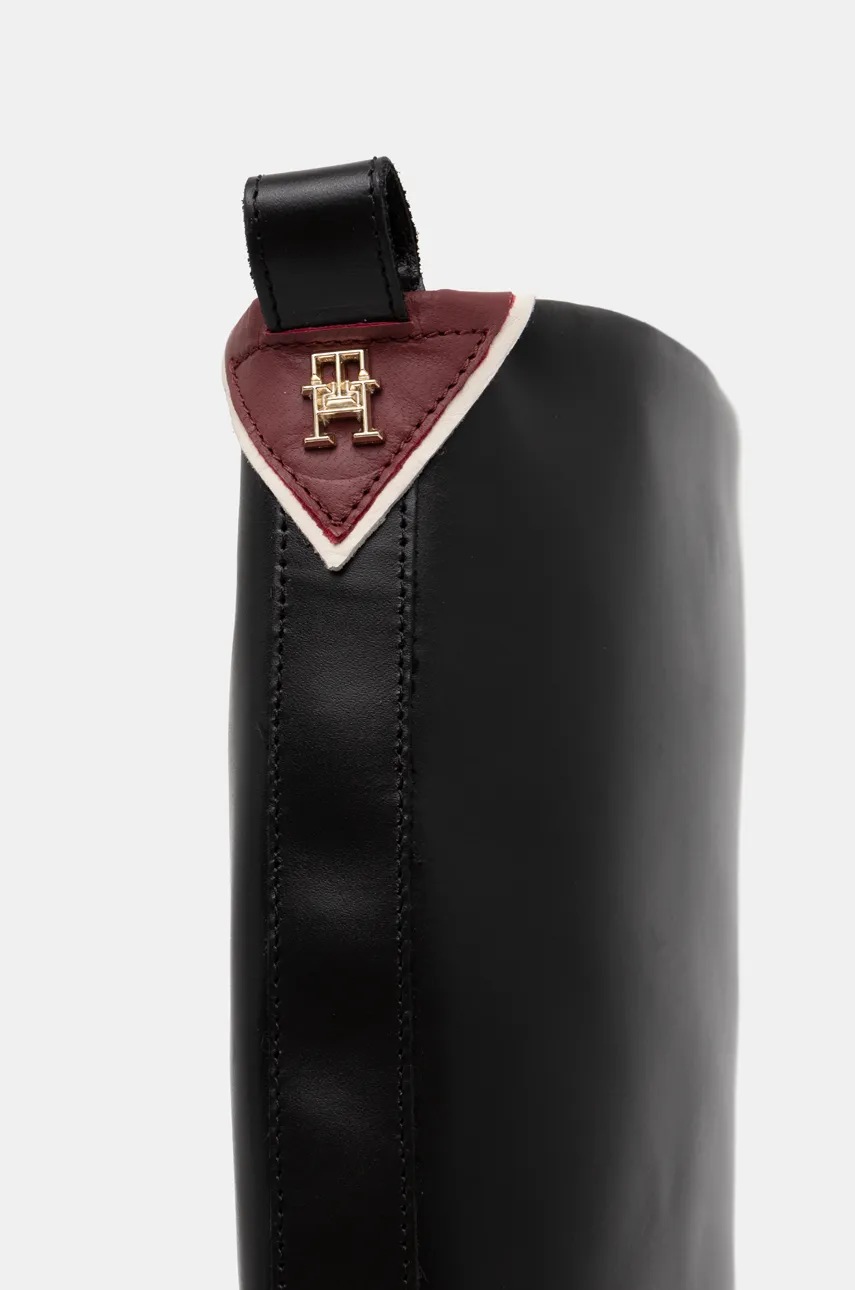 Шкіряні чоботи Tommy Hilfiger PREMIUM LEATHER LONG BOOT жіночі колір чорний на плоскому ходу FW0FW08180 