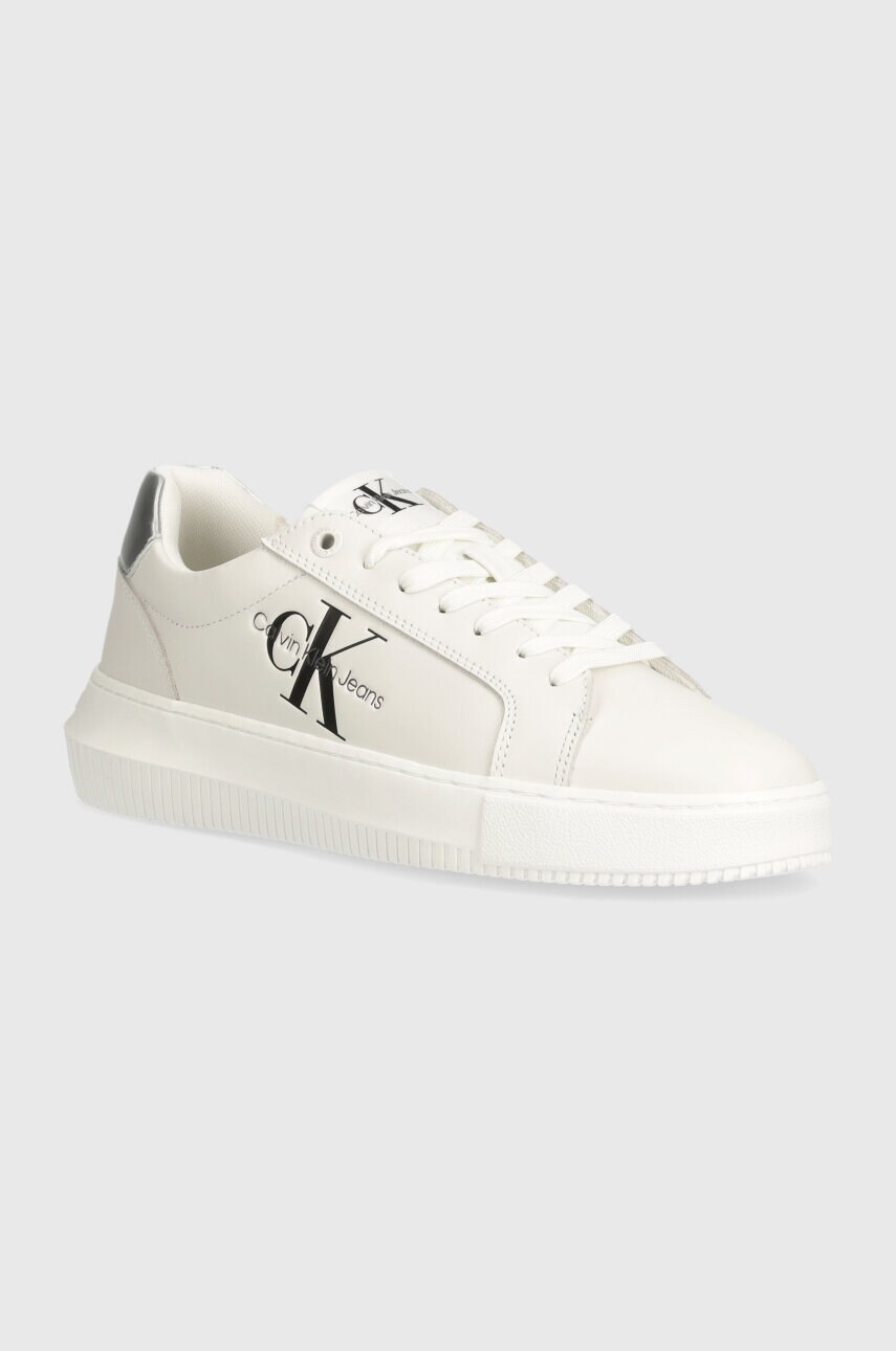 Levně Kožené sneakers boty Calvin Klein Jeans CHUNKY CUPSOLE LACEUP LTH ML MTL bílá barva, YW0YW01476