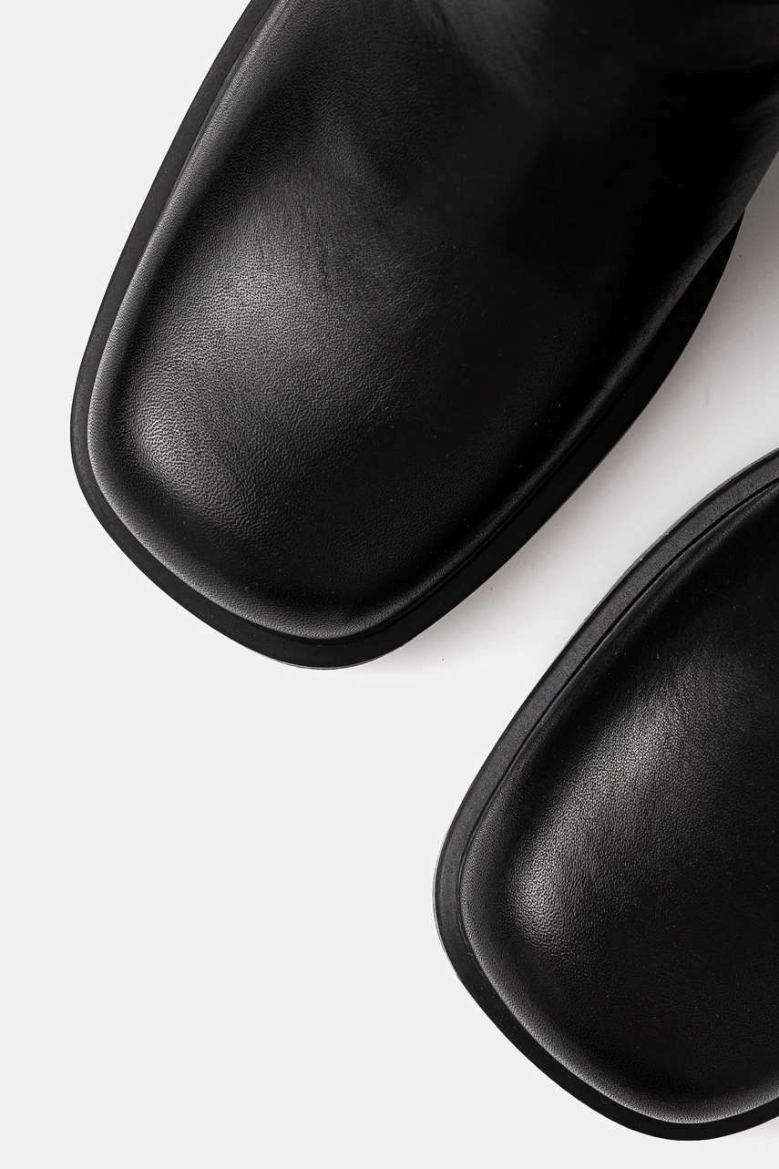 Шкіряні чоботи Vagabond Shoemakers DANIELLA жіночі колір чорний на плоскому ходу 5820-101-20 