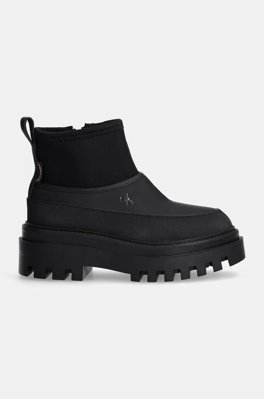 Полусапожки Calvin Klein Jeans FLATFORM RAINBOOT LOW MG R женские цвет чёрный на плоском ходу YW0YW01560 Полусапожки Calvin Klein Jeans FLATFORM RAINBOOT LOW MG R женские цвет чёрный на плоском ходу YW0YW01560
