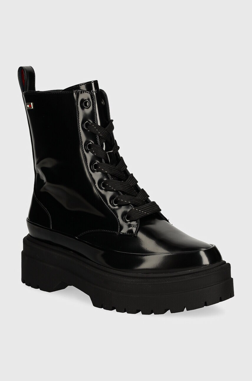 Levně Nízké kozačky Tommy Hilfiger FLAG RAIN LACE UP BOOT dámské, černá barva, na platformě, FW0FW07953