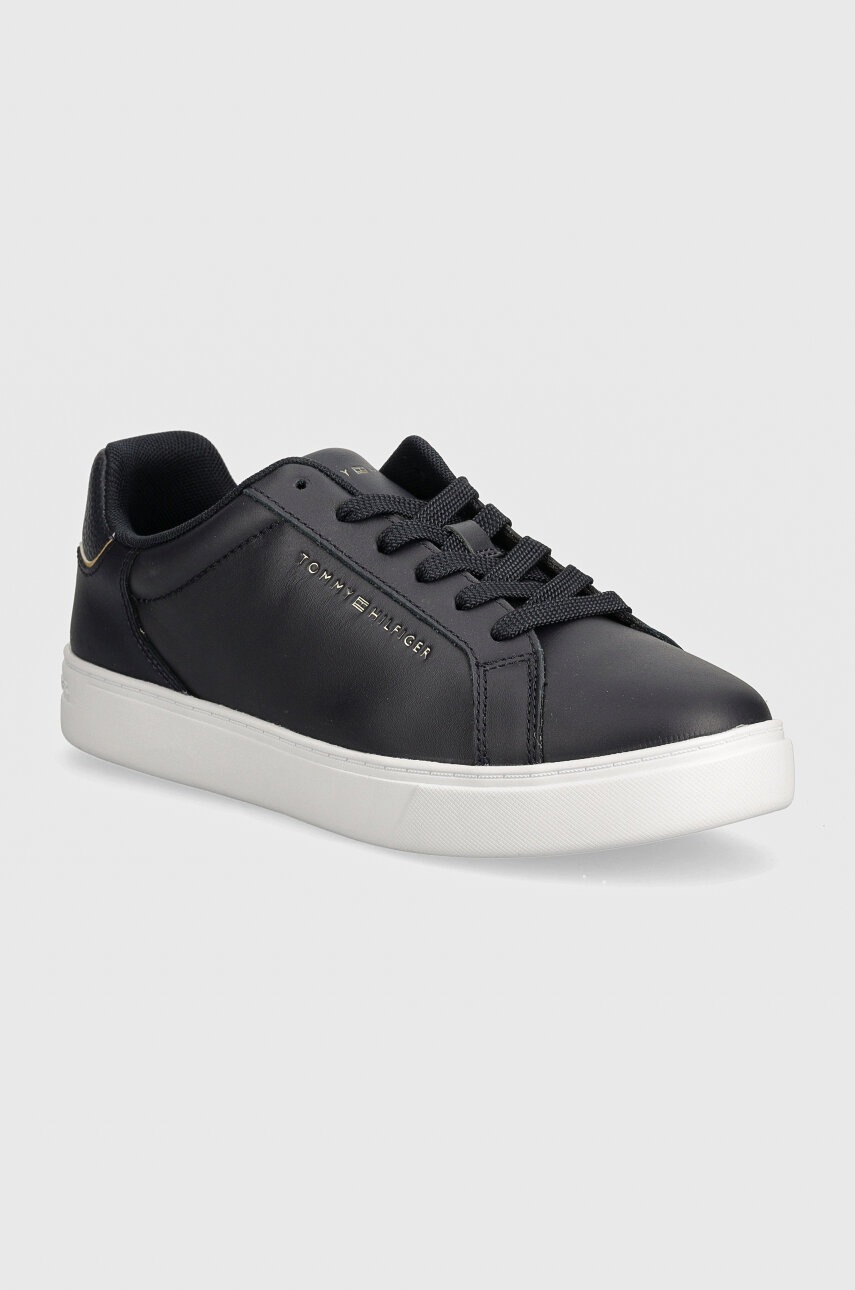

Кожени маратонки Tommy Hilfiger ESSENTIAL COURT SNEAKER в тъмносиньо FW0FW08000, Тъмносин