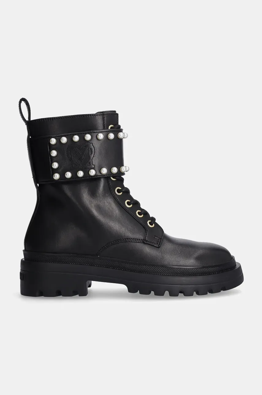 Кожаные полусапожки Love Moschino женские цвет чёрный на плоском ходу JA24235G0LIA0000 Кожаные полусапожки Love Moschino женские цвет чёрный на плоском ходу JA24235G0LIA0000