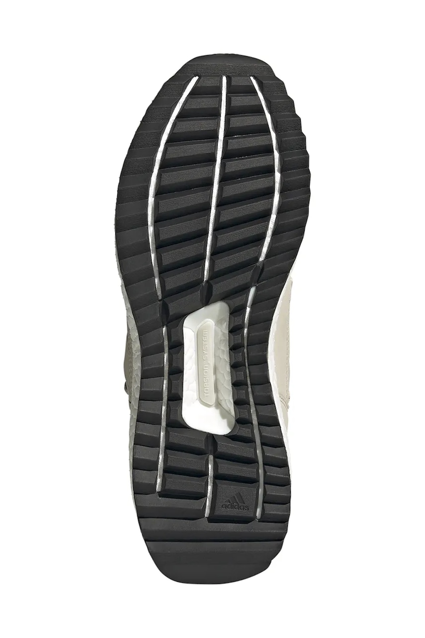 Snehule adidas x Moon Boot
