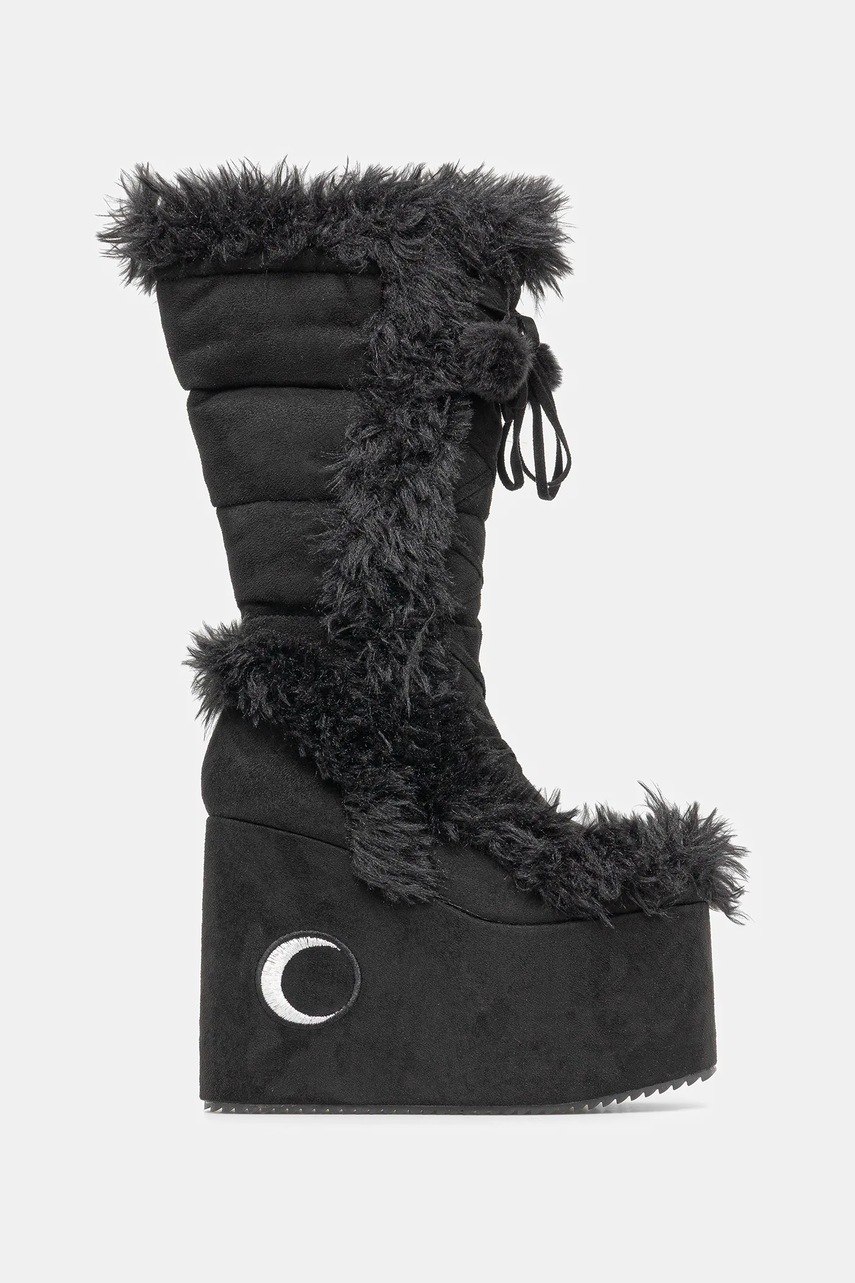 Сапоги Koi Footwear x Twilight La Push Crescent женские цвет чёрный на платформе слегка утеплённые SN01 Сапоги Koi Footwear x Twilight La Push Crescent женские цвет чёрный на платформе слегка утеплённые SN01