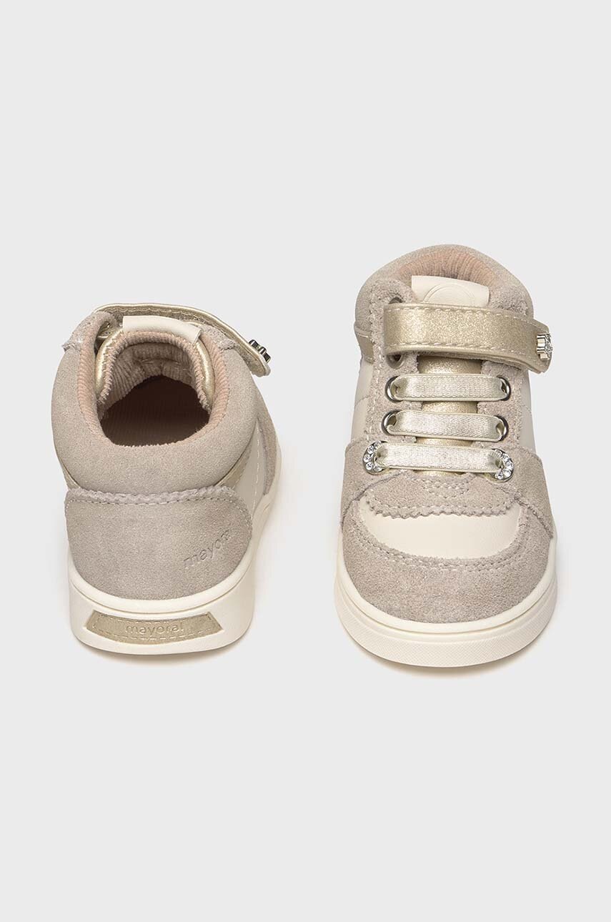 Детские полуботинки Mayoral цвет бежевый 42490 в Виннице Детские полуботинки Mayoral цвет бежевый 42490 в Виннице