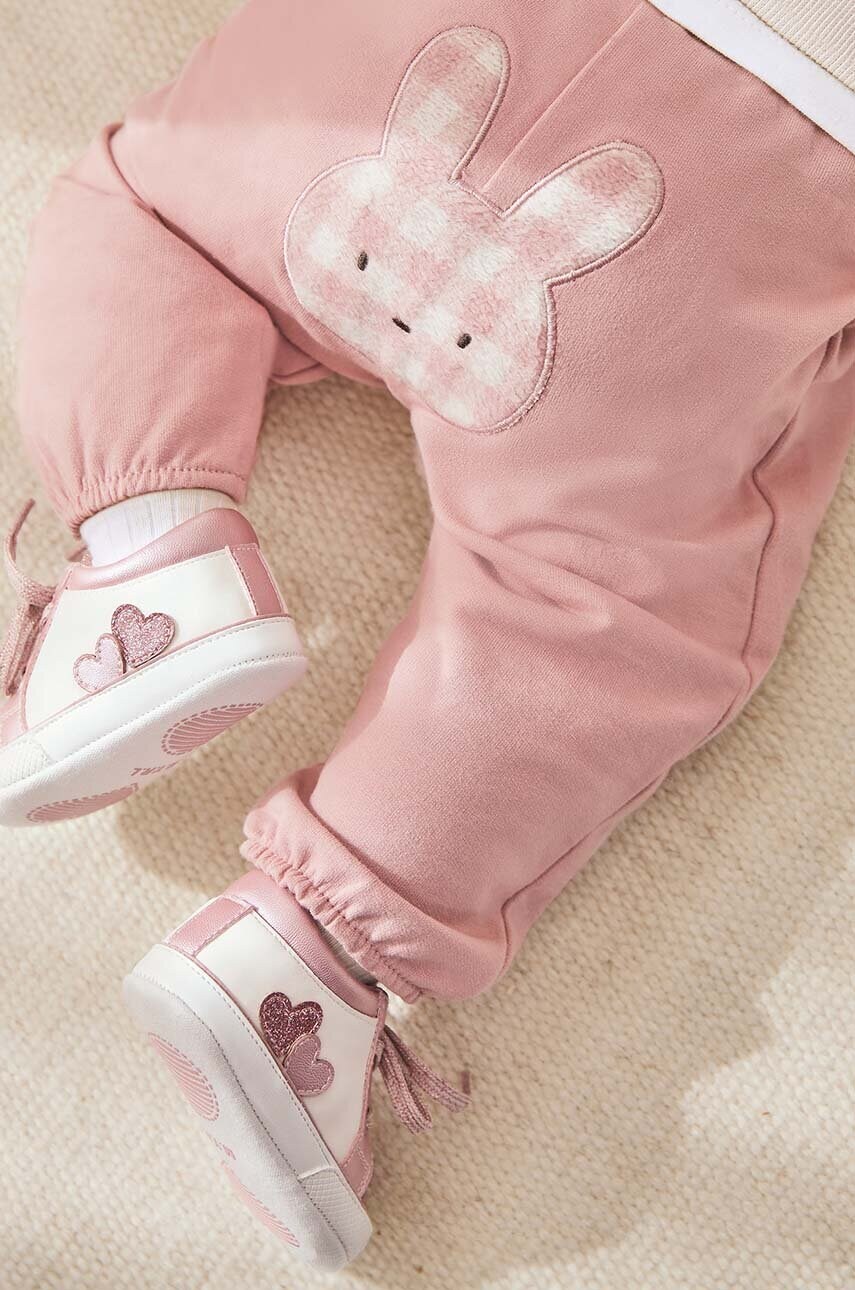Mayoral Newborn pantofi pentru bebelusi culoarea roz, 9790