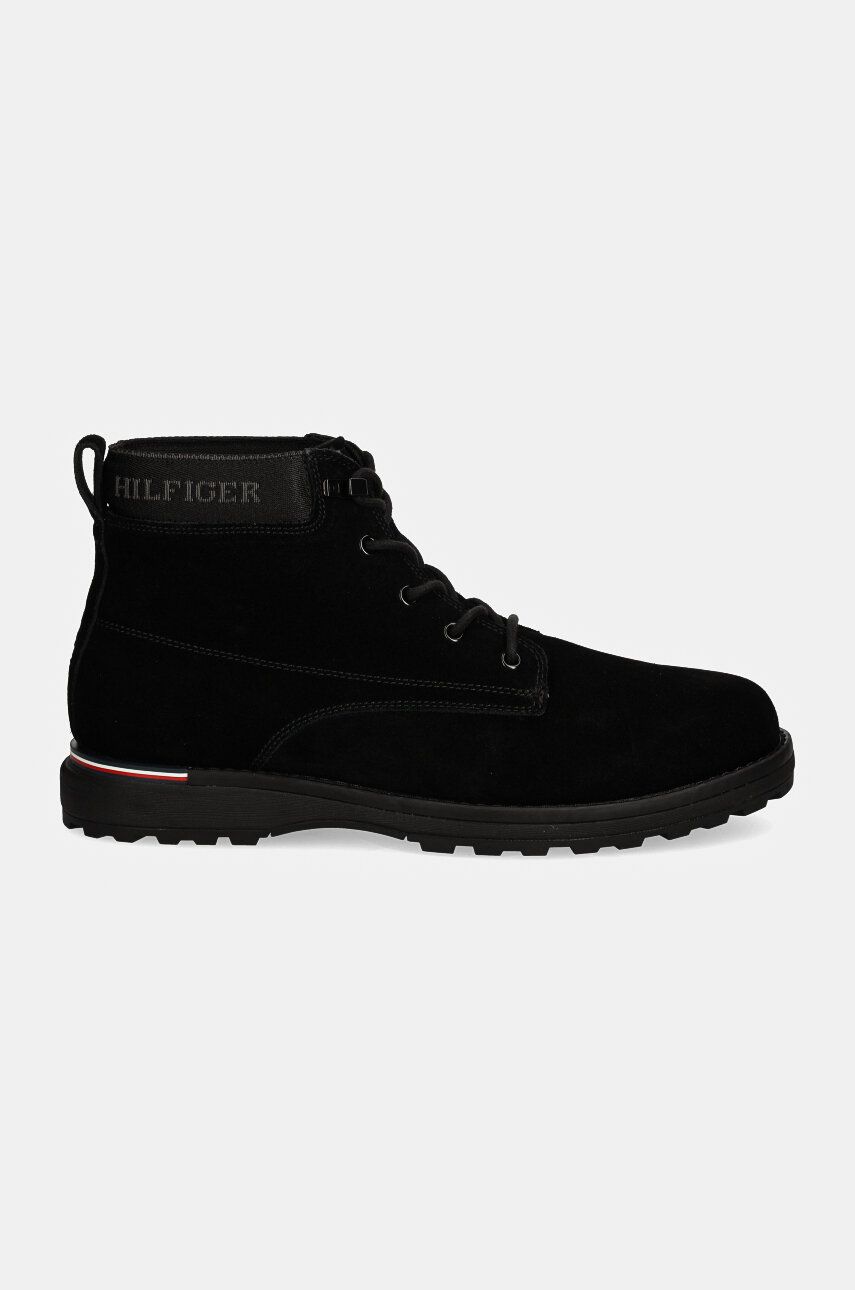 Cipele Od Brušene Kože Tommy Hilfiger CORPORATE OUTDOOR SUEDE BOOT Za Muškarce, Boja: Crna, FM0FM05147