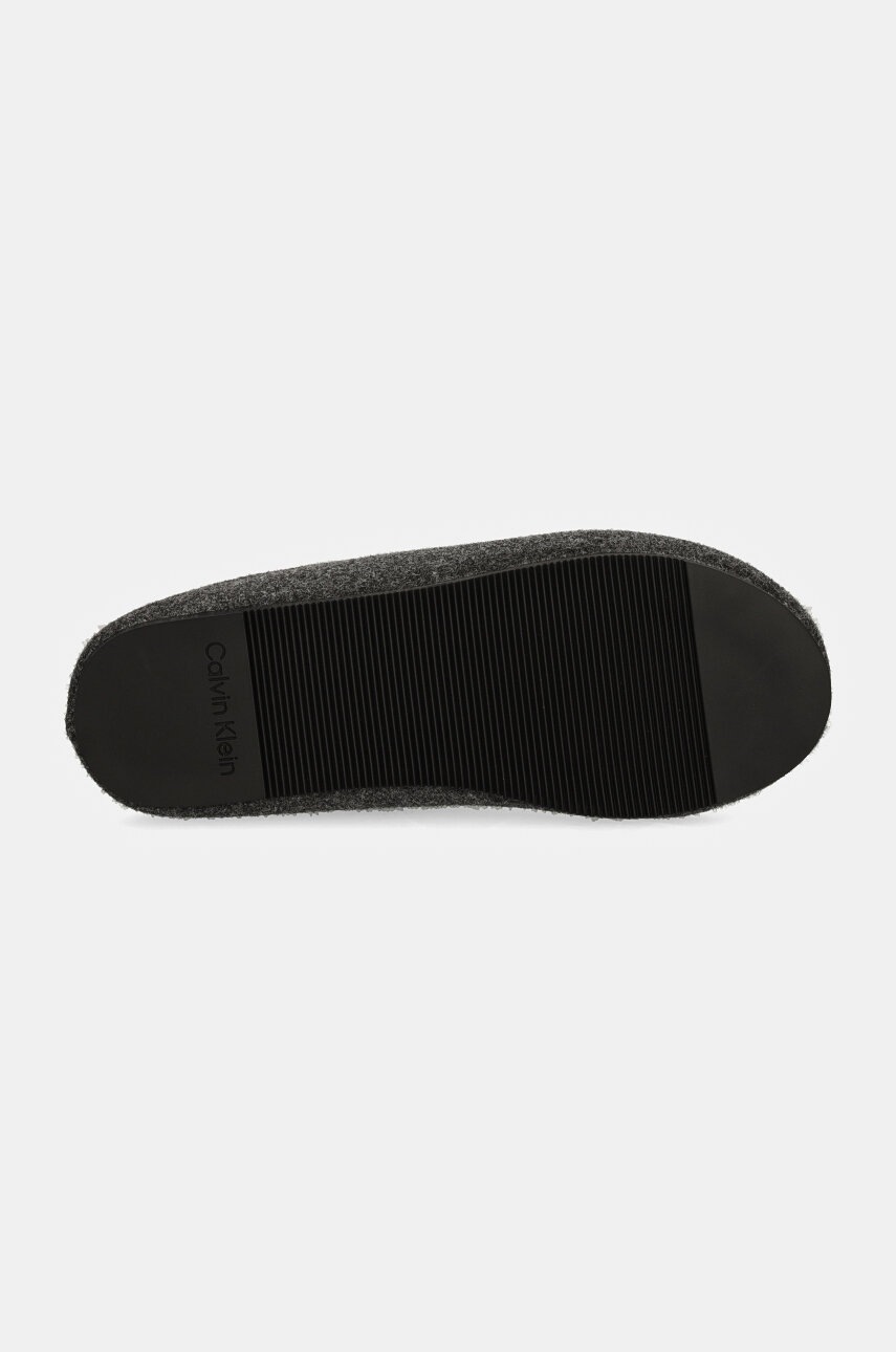 Тапочки Calvin Klein MULE колір сірий HM0HM01608 