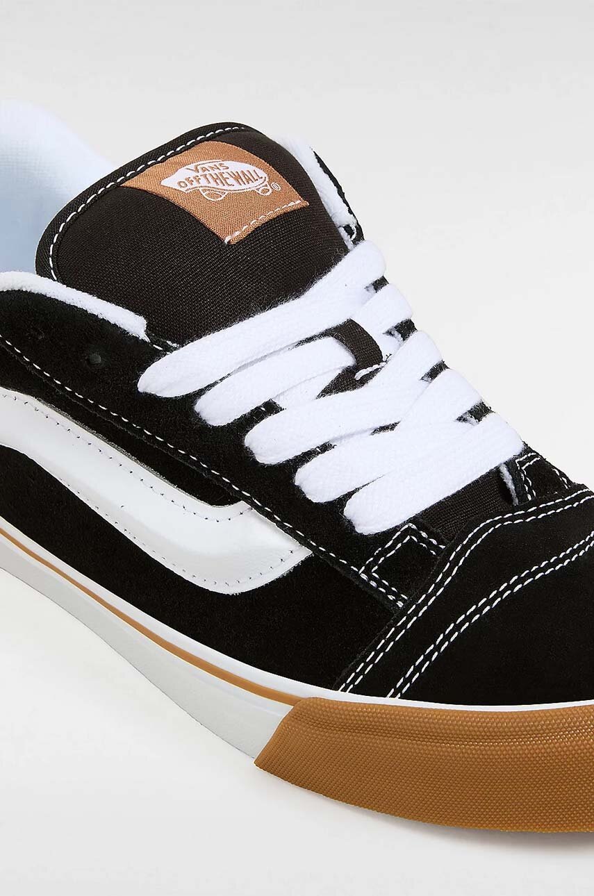Σουέτ sneakers Vans Knu Skool χρώμα: μαύρο, VN0009QCCJI1 φωτογραφία