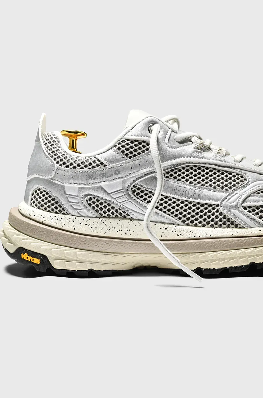 Кроссовки The Mercer Brand The Re-Run Vibram цвет серебрянный ME243006 996 Кроссовки The Mercer Brand The Re-Run Vibram цвет серебрянный ME243006 996