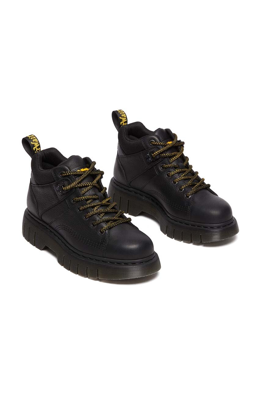 Δερμάτινα κλειστά παπούτσια Dr. Martens Woodard χρώμα: μαύρο, DM31045001 φωτογραφία
