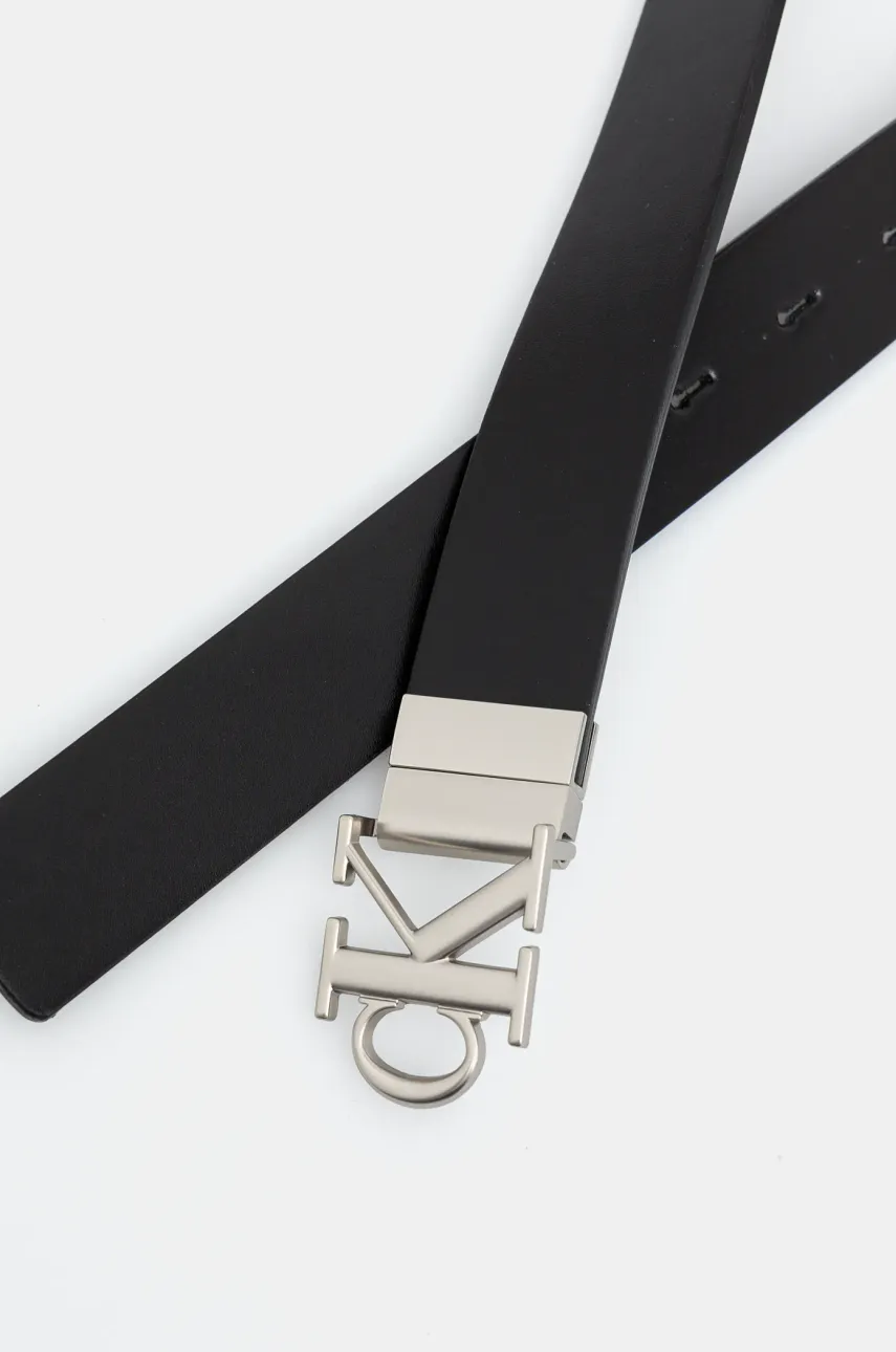 Двухсторонний кожаный ремень Calvin Klein Jeans женский цвет чёрный K60K612288 Двухсторонний кожаный ремень Calvin Klein Jeans женский цвет чёрный K60K612288
