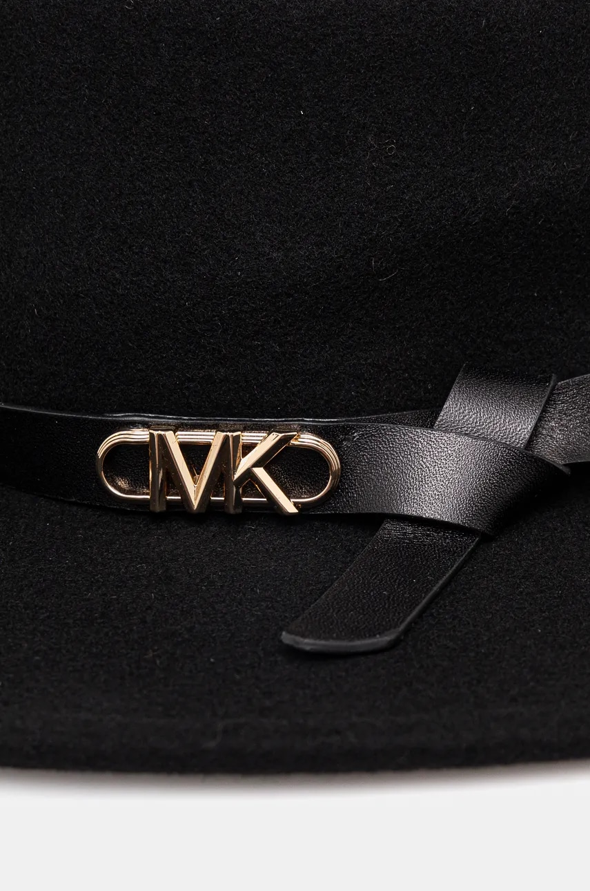 Шляпа MICHAEL Michael Kors цвет чёрный шерсть 538883 Шляпа MICHAEL Michael Kors цвет чёрный шерсть 538883