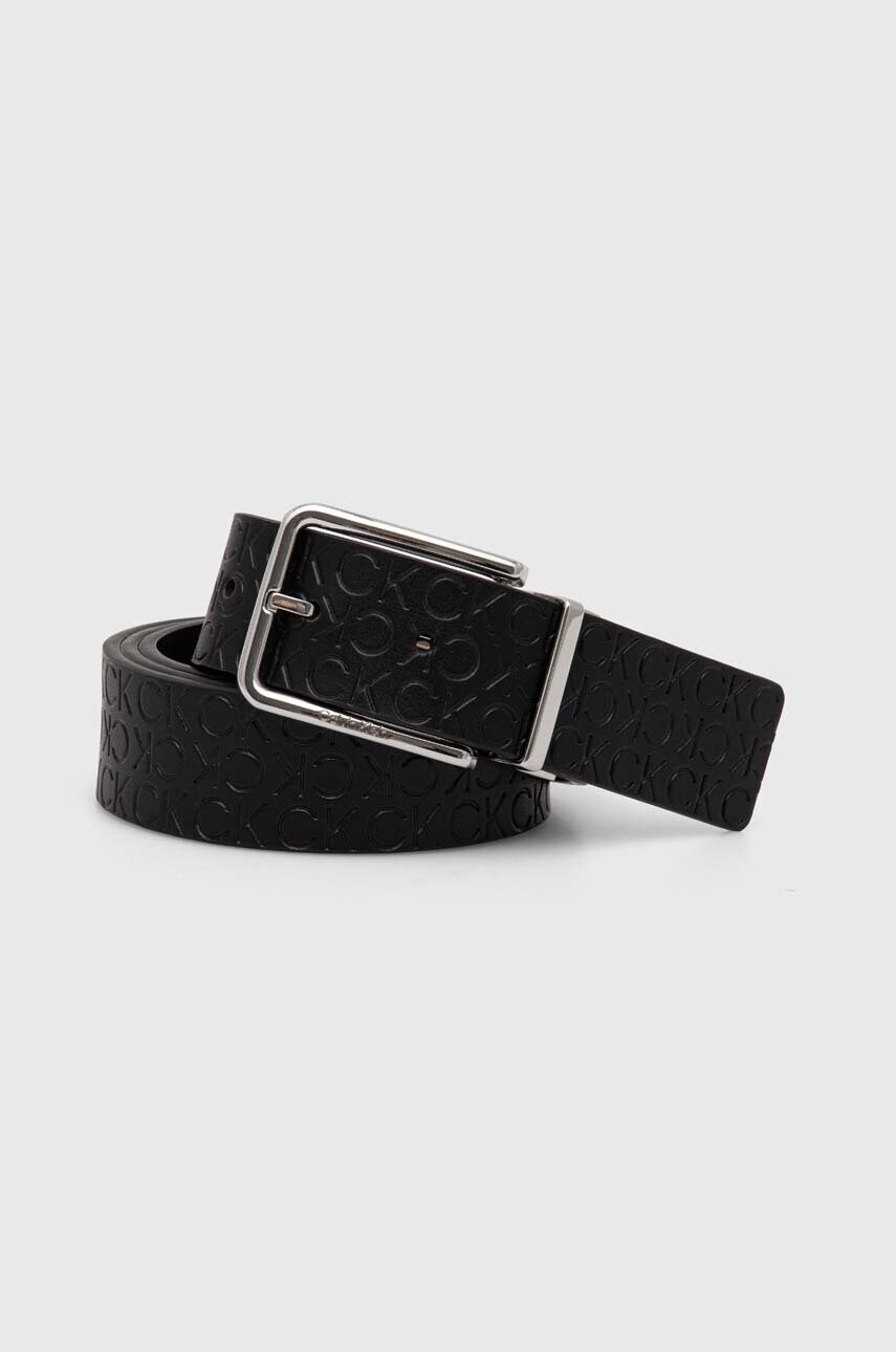 Levně Oboustranný kožený pásek Calvin Klein pánský, černá barva, K50K511965