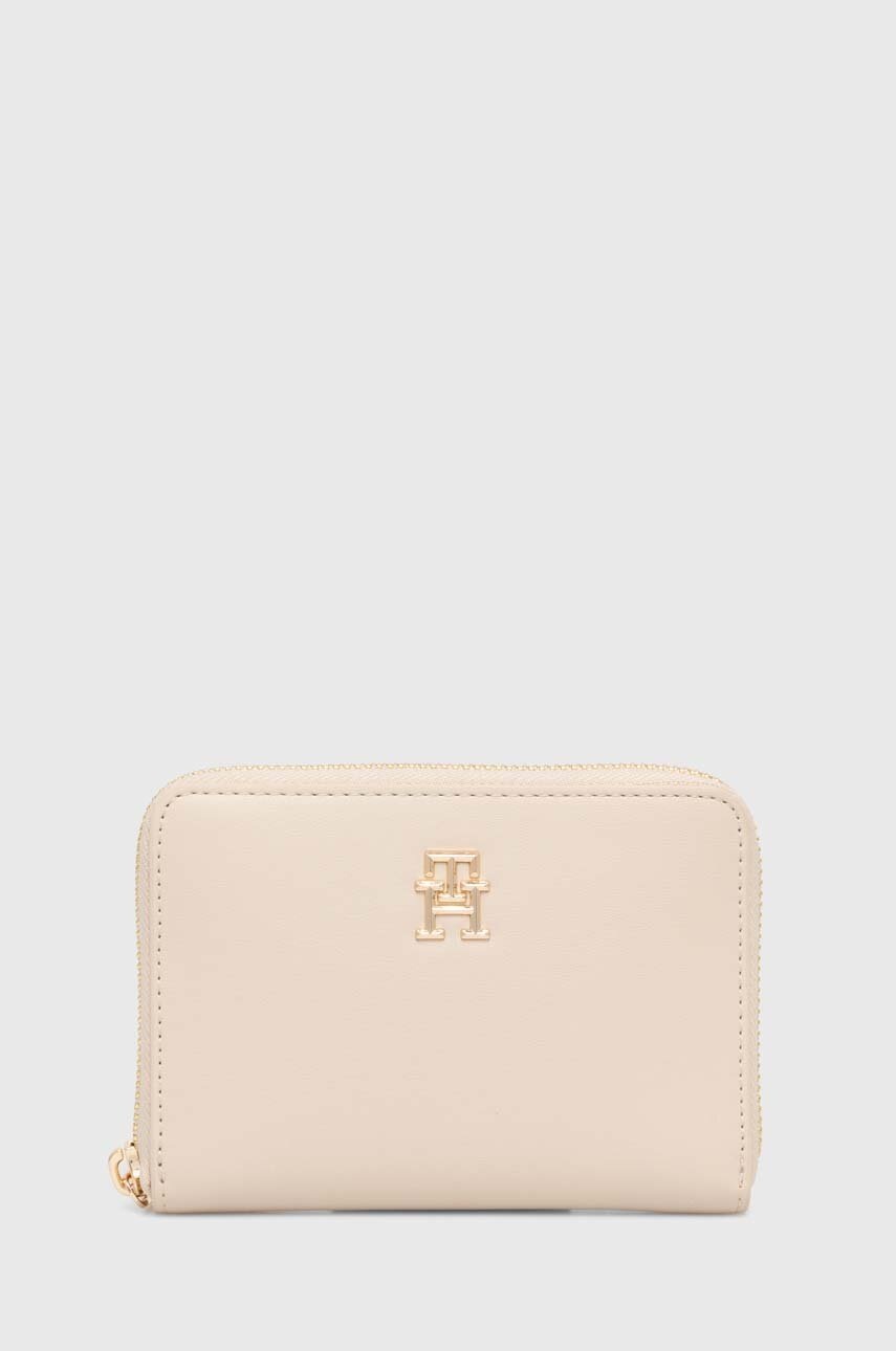 

Портмоне Tommy Hilfiger дамски в бежово AW0AW16330, Бежов