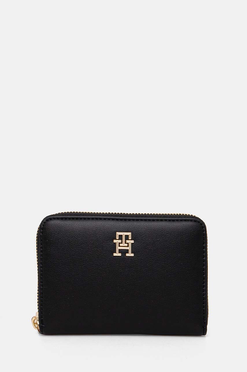 

Портмоне Tommy Hilfiger дамски в черно AW0AW16582, Черен