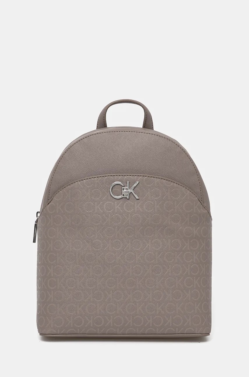 

Раница Calvin Klein в кафяво малък размер с десен K60K612540, Кафяв