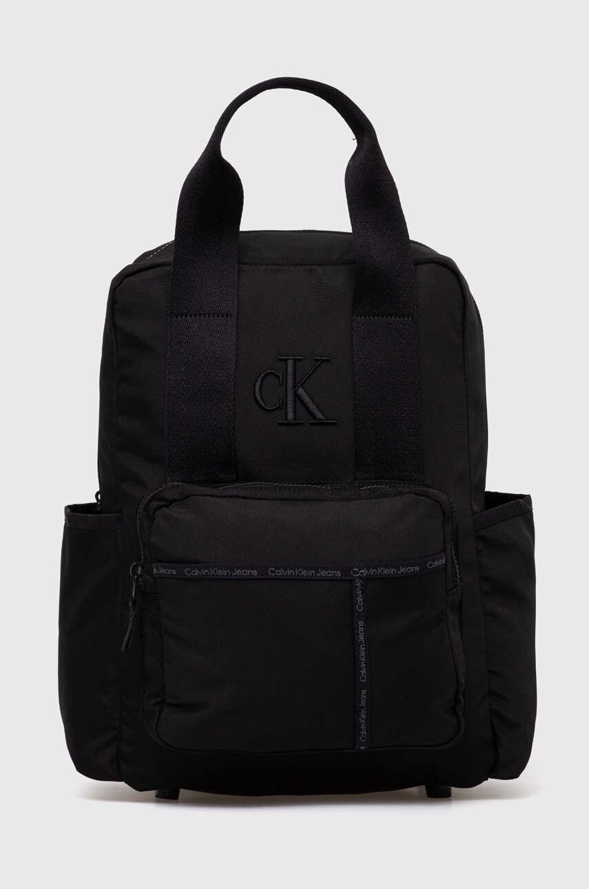 

Детска раница Calvin Klein Jeans в черно голям размер с изчистен дизайн IU0IU00648, Черен
