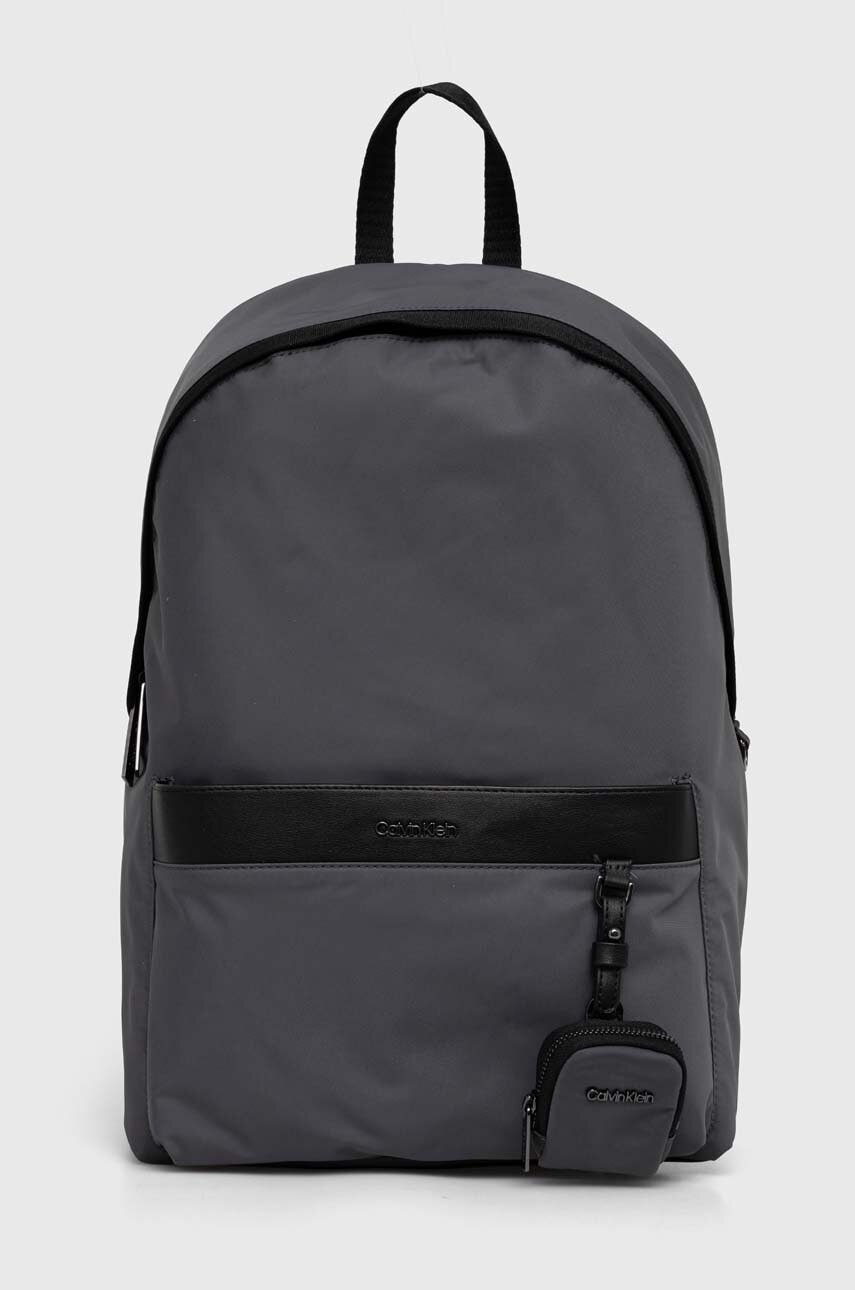 

Раница Calvin Klein в сиво голям размер с изчистен дизайн K50K512115, Сив