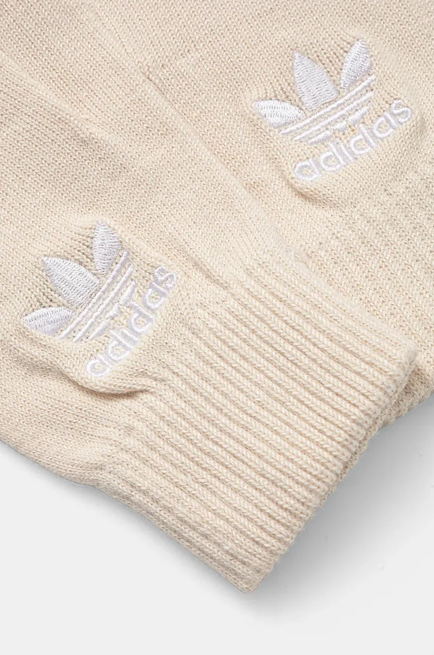 Перчатки adidas Originals цвет бежевый IY4645 Перчатки adidas Originals цвет бежевый IY4645