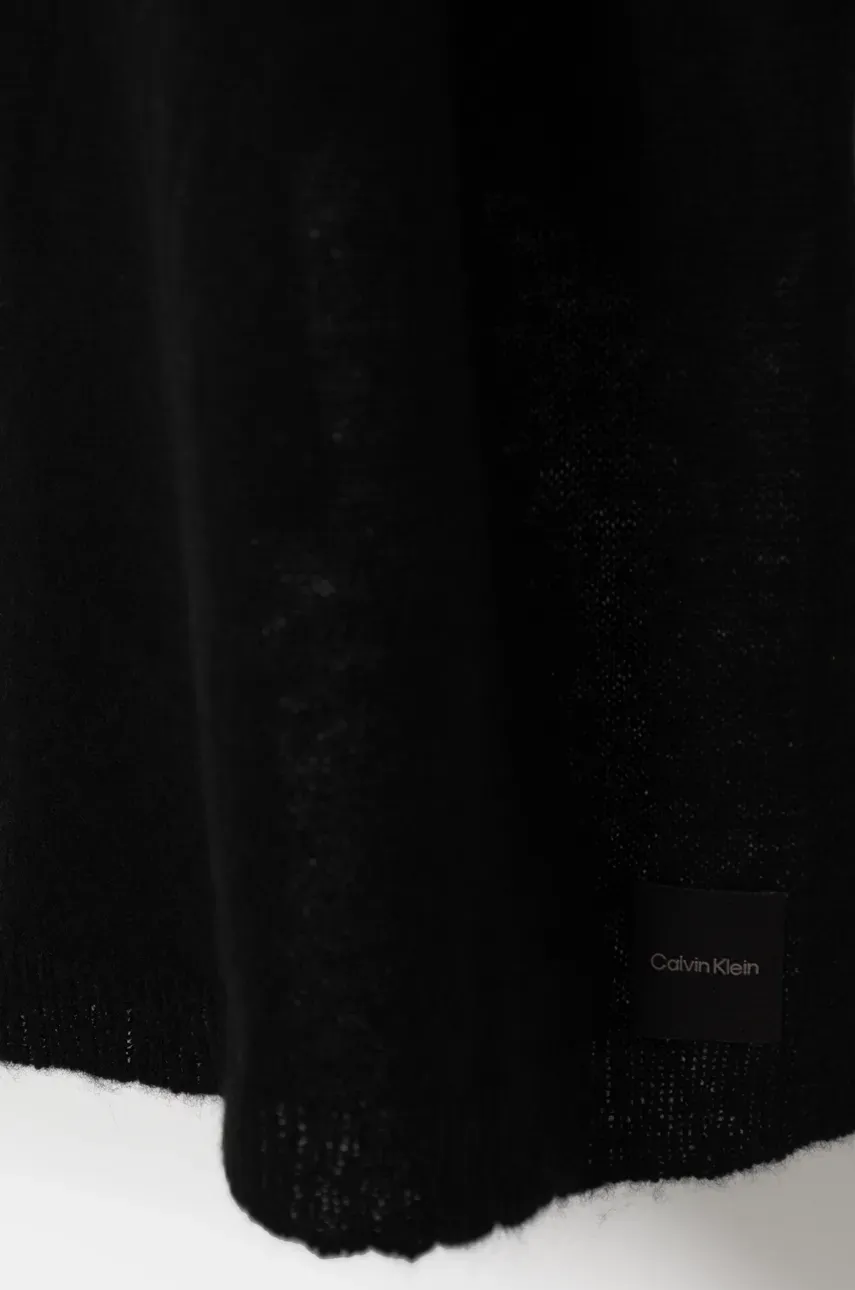 Шарф Calvin Klein женский цвет чёрный однотонный K60K612606 Шарф Calvin Klein женский цвет чёрный однотонный K60K612606