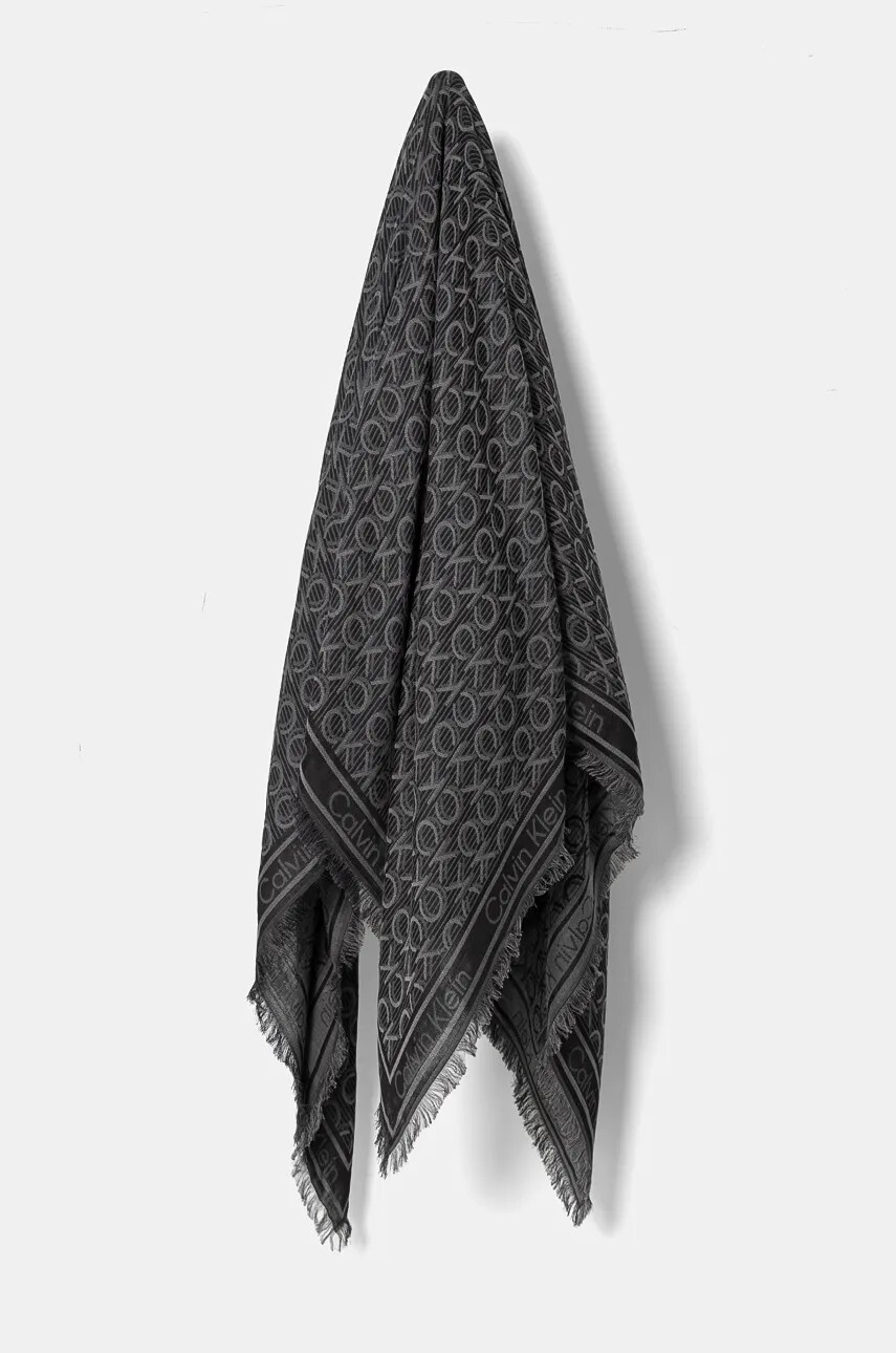 

Тънък шал Calvin Klein в сиво с десен K60K612707, Сив