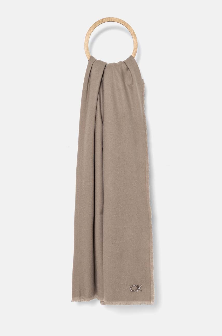 

Шал с вълна Calvin Klein в сиво с изчистен дизайн K60K612896, Сив