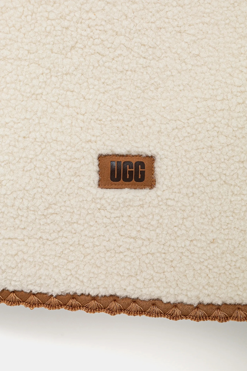 Шарф UGG женский цвет бежевый однотонный 101021 Шарф UGG женский цвет бежевый однотонный 101021
