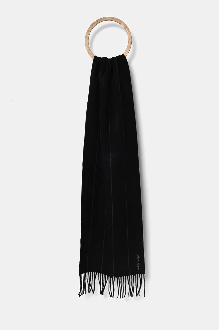 Levně Vlněná šála Calvin Klein černá barva, K50K512375