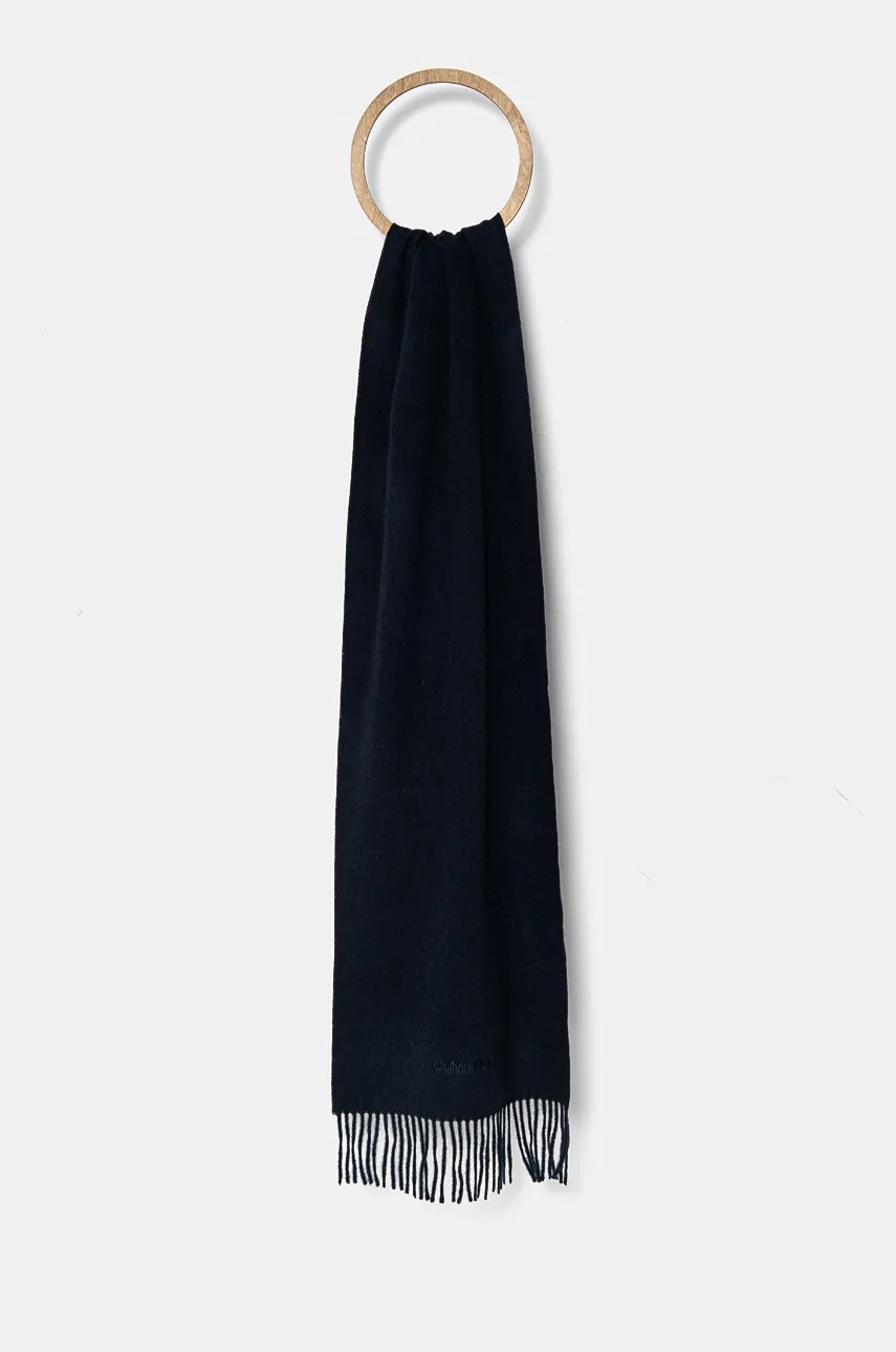 

Шал Calvin Klein мъжки в тъмносиньо с изчистен дизайн K50K512378, Тъмносин